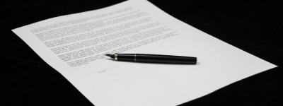 男方出轨女方起诉离婚书范文