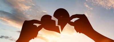 离婚案件一方不出庭会直接判离吗