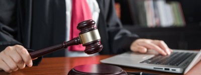 不赡养老人的起诉书咋写