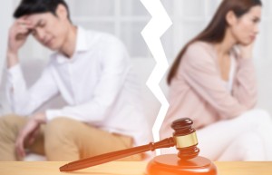 夫妻选择协议离婚过户吗
