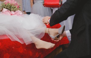 家暴离婚精神赔偿多少