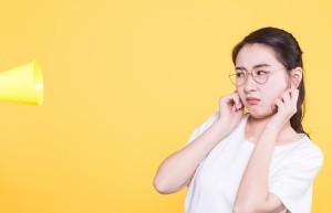 探视权可接走过夜吗，如何行使探视权