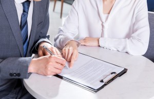 不赡养父母的人要怎么对付他们