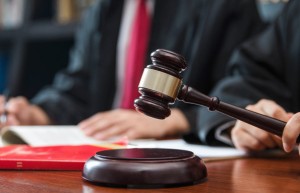 女方坐月子可以起诉离婚