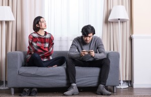 前夫抚养费给的很少怎么起诉