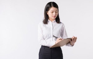 结婚证代办不是本人签字有效吗