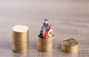 保险金属于夫妻共同财产么