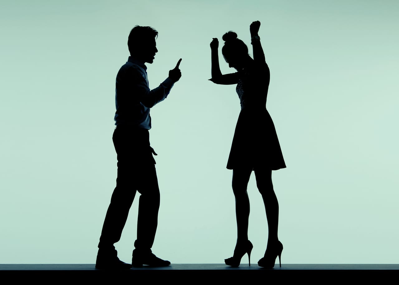 结婚一个月女方起诉离婚怎么办?会判决离婚吗